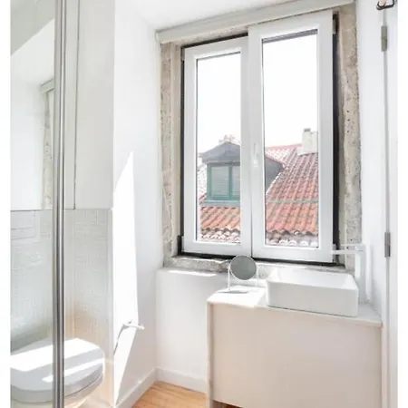 Joivy Big 6br House With Terrace In Santa Catarina Casa de Férias Lisboa