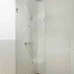 Spacious 6-Bedroom Apt With Sunny Terrace In Lisbon 4*