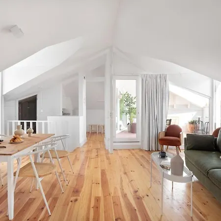 Gasthof Spacious 6bedroom House W/ Sunny Terrace In Lissabon