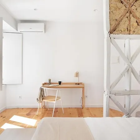 Gasthof Spacious 6bedroom House W/ Sunny Terrace In Lissabon